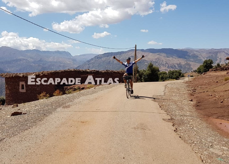 LES HAUTS PLATEAUX TINGARF, NOMADES AIT ABDI ET D'IMILCHIL