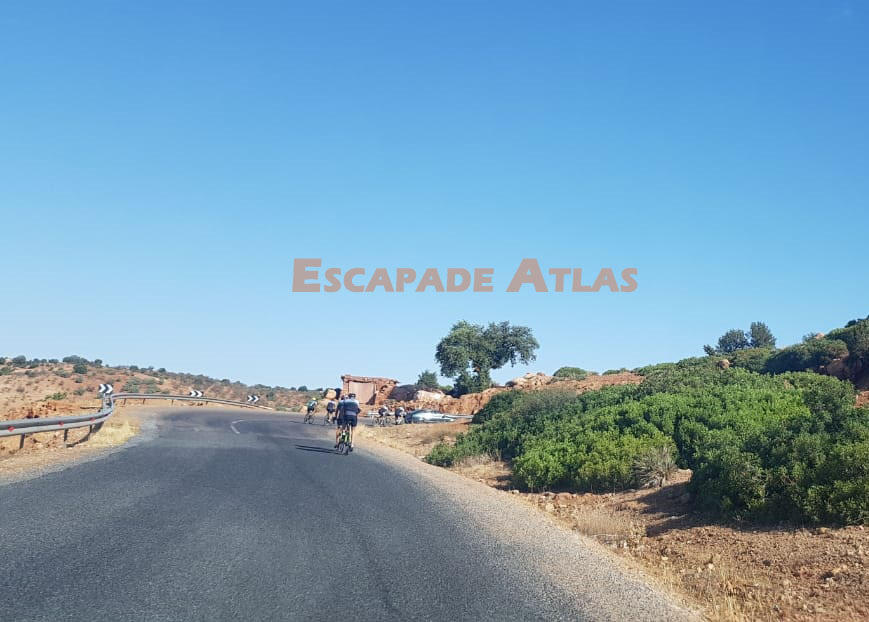 LES HAUTS PLATEAUX TINGARF, NOMADES AIT ABDI ET D'IMILCHIL